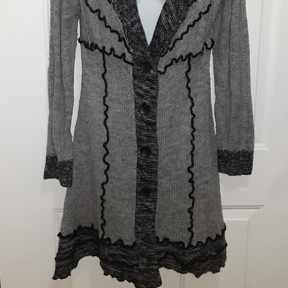 Small, Long Knit Sweater * Check Measurements * Grey * Like New * Tall, Med, Reg - Picture 10 of 14